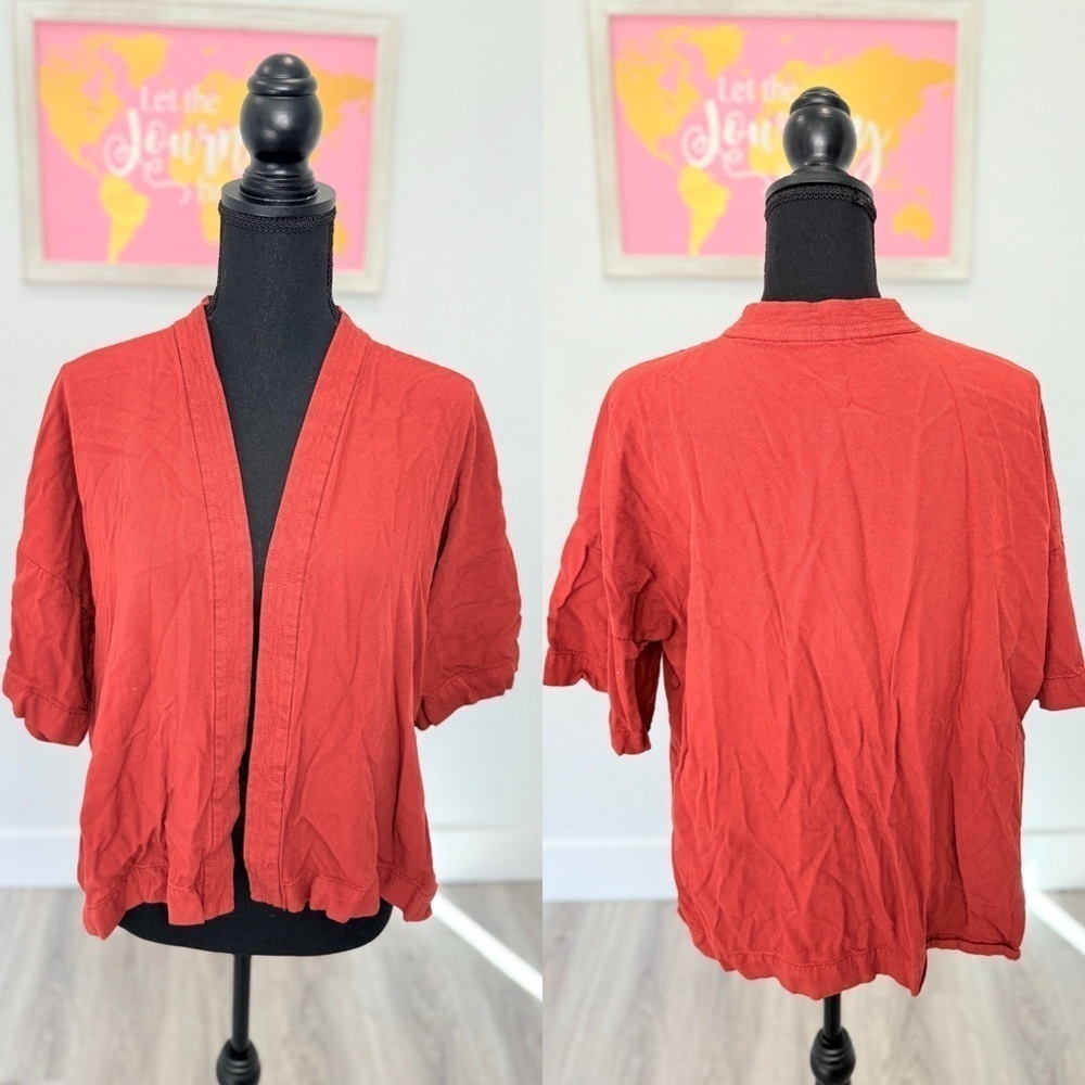Forever 21 Contemporary Short Sleeve Front Open Cardigan (S)